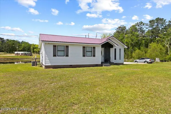 113 Clyde Pipkins Road, Lucedale, MS 39452