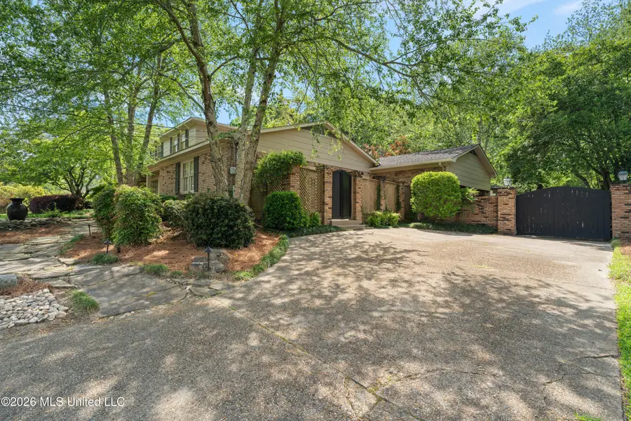 207 Southampton Road, Hattiesburg, MS 39401 - #3