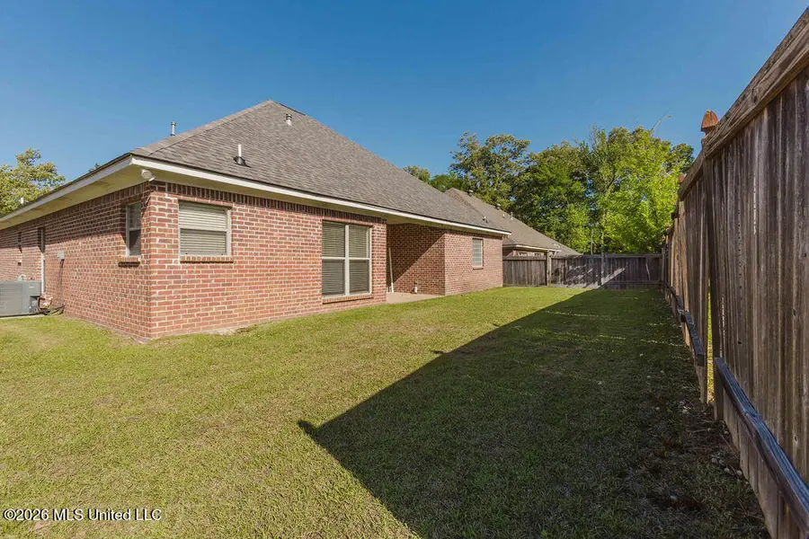 100 Woodbine Court, Canton, MS 39046 - #3