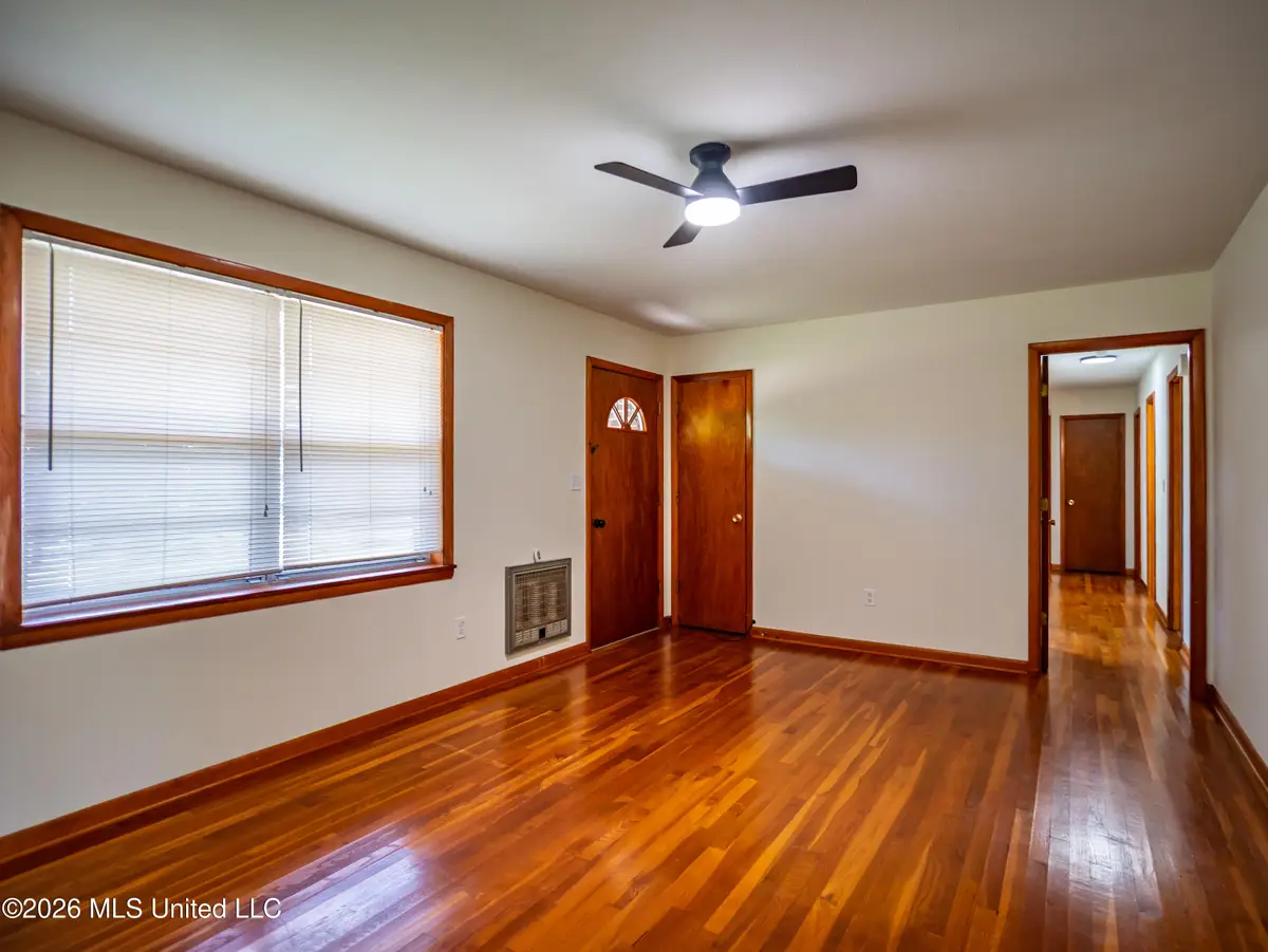 81 Wells Street, Courtland, MS 38620 - #1