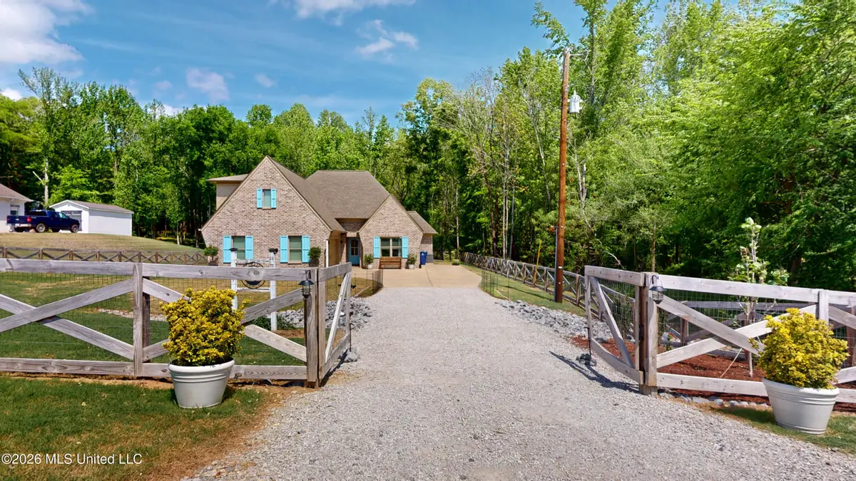 13866 Myers Plantation Road, Byhalia, MS 38611 - #1