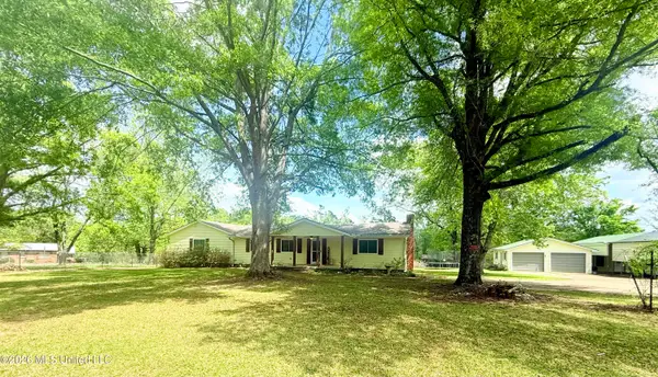 118 County Road 606, Oakland, MS 38948