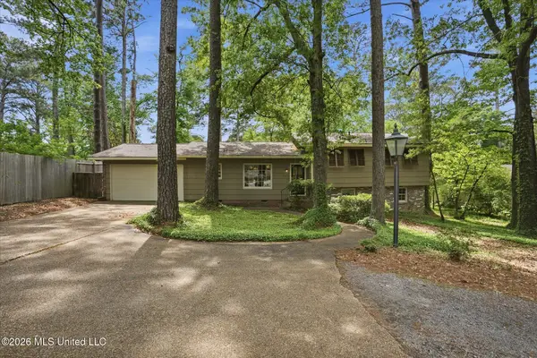 2115 Meadowbrook Road, Jackson, MS 39211
