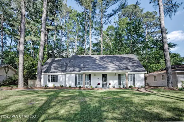5366 Balmoral Drive, Jackson, MS 39211