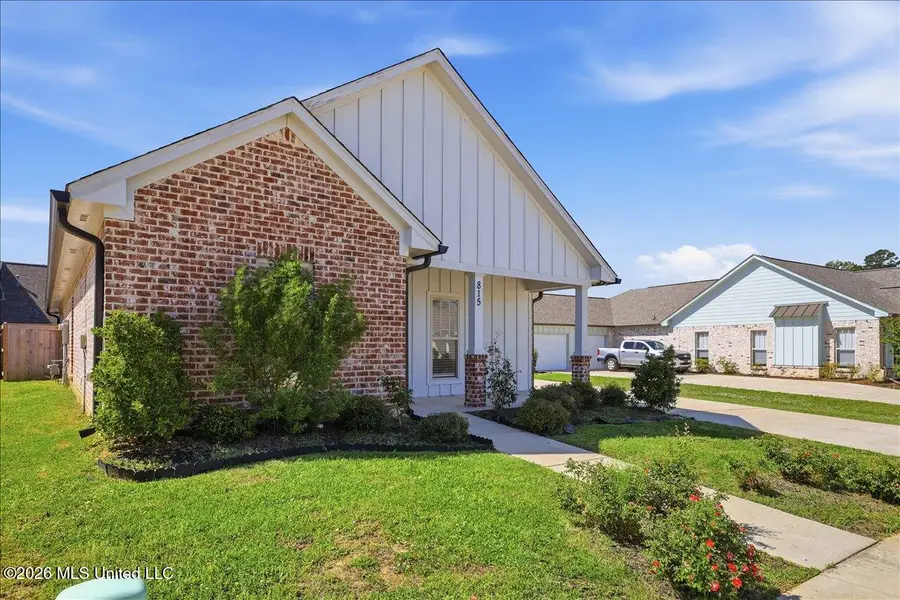 815 Long Leaf Circle, Brandon, MS 39042 - #2