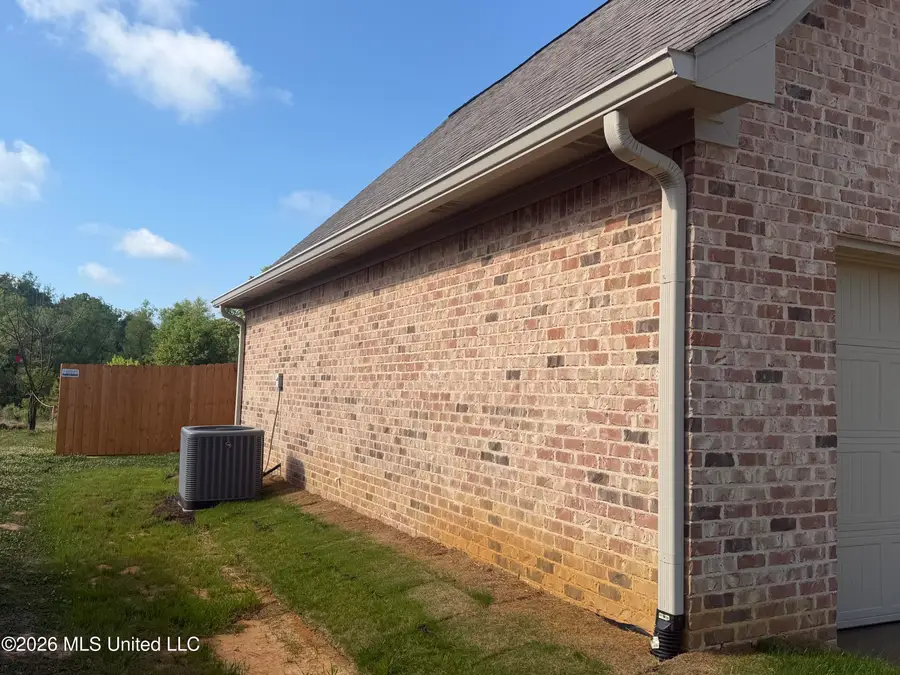 337 Bullock Circle, Richland, MS 39218 - #3