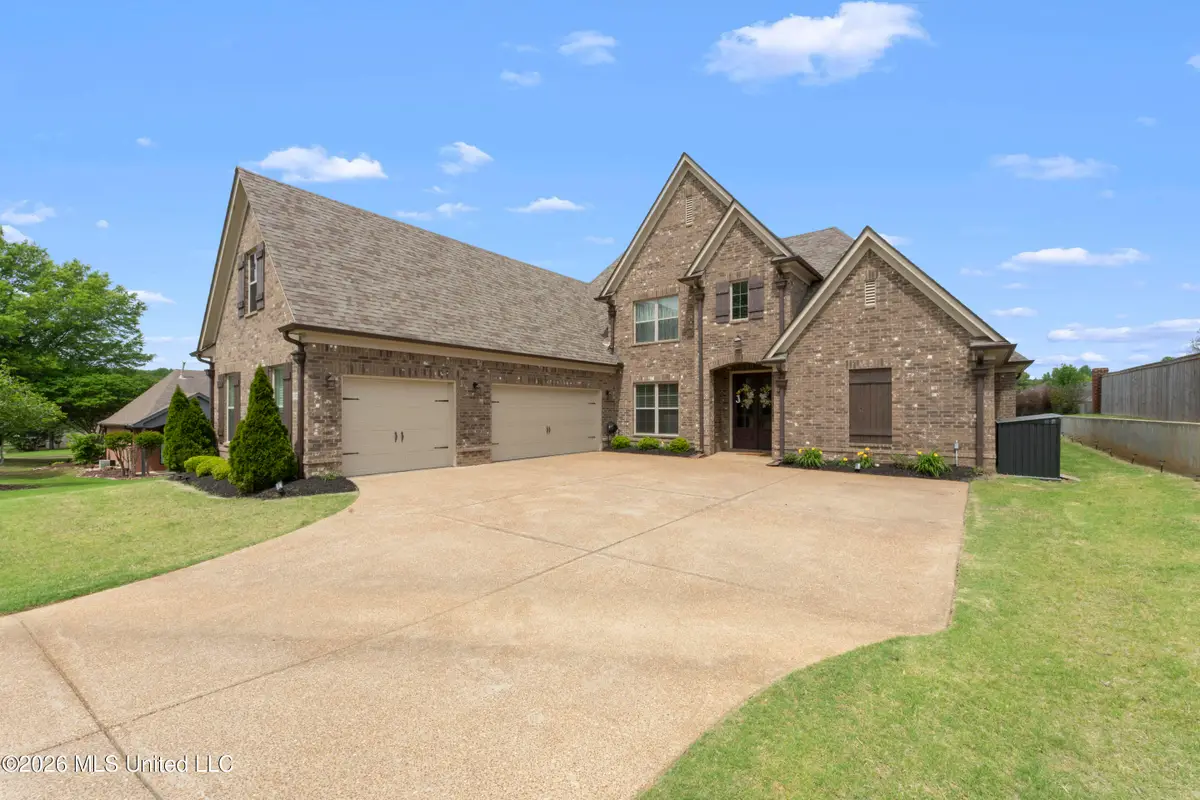 6632 Timber Oaks Drive, Olive Branch, MS 38654 - #1