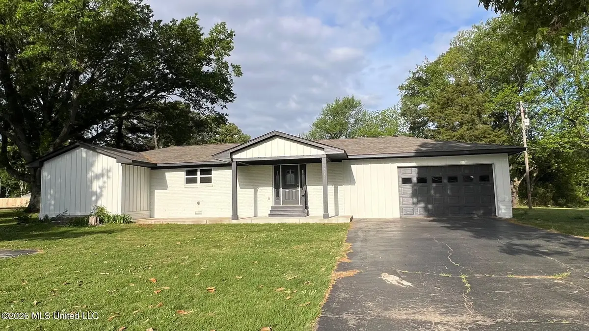 7381 N Getwell Road, Southaven, MS 38672 - #1