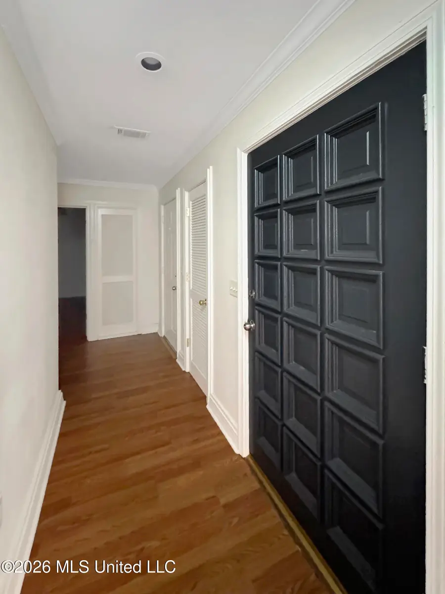 74 Robinwood Place, Jackson, MS 39211 - #3