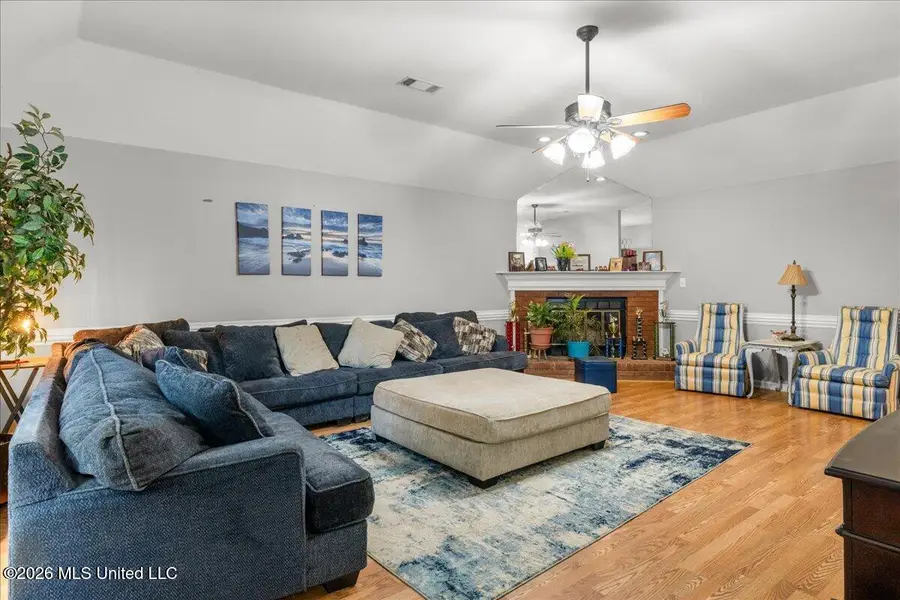 5446 Ridgetop Drive, Horn Lake, MS 38637 - #3