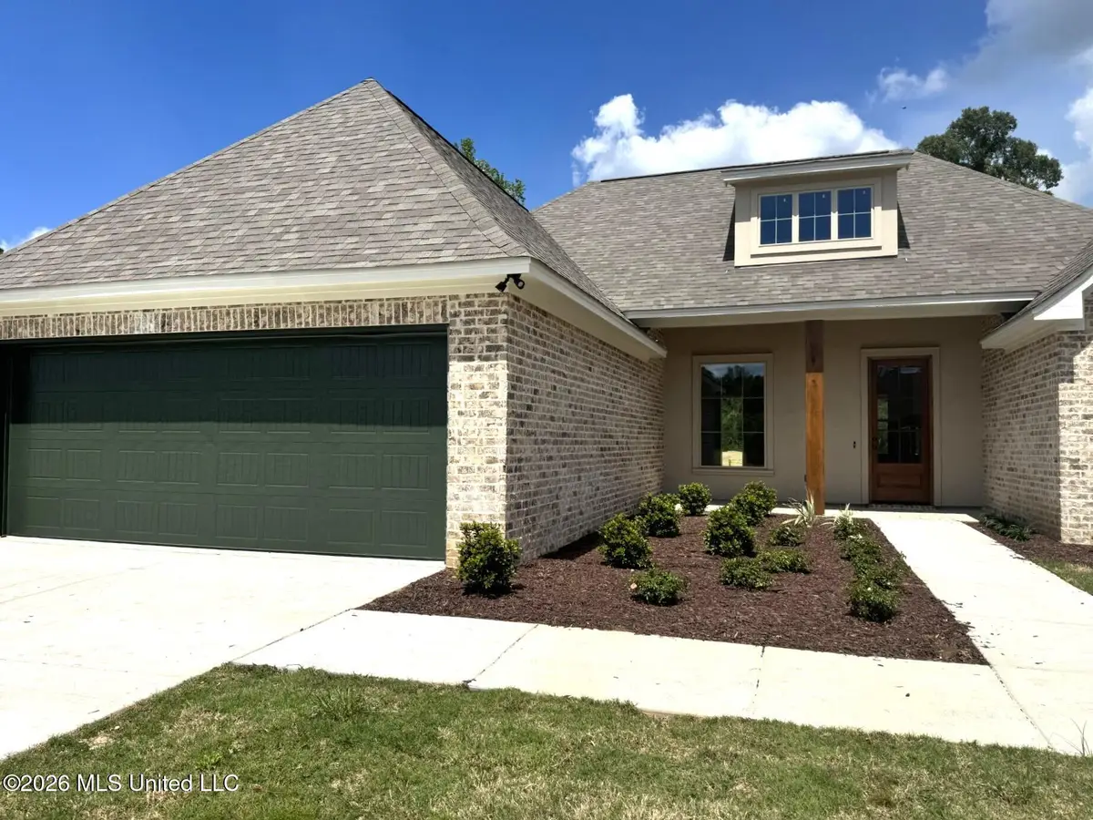 24 Hedges Plantation Place, Natchez, MS 39120 - #1