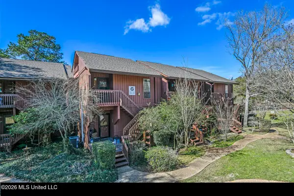 238 Lakeside Villa, Diamondhead, MS 39525