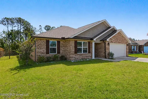 35 Whisperwood Lane, Ocean Springs, MS 39564