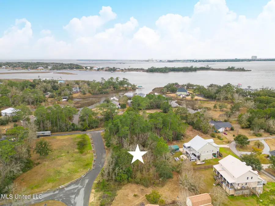 6205 Hermosa Drive, Ocean Springs, MS 39564 - #3