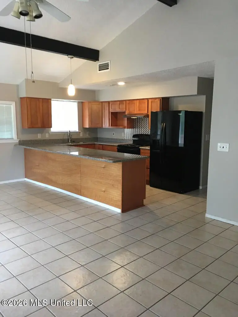 1129 E Lakeshore Drive, Carriere, MS 39426 - #2