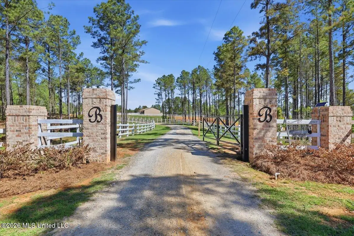 333 Beaverdam Road, Camden, MS 39045 - #1