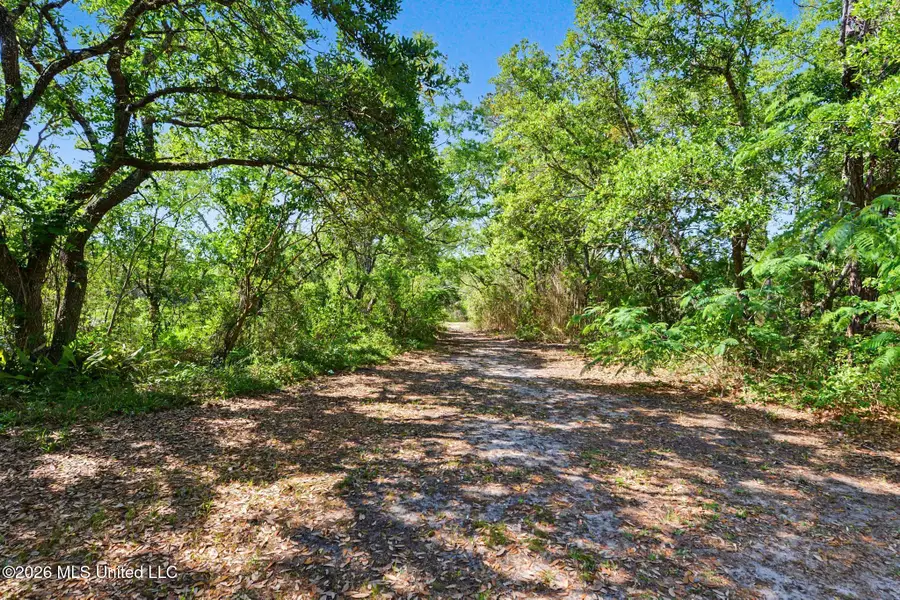 3589 Foster Drive, Pass Christian, MS 39571 - #3