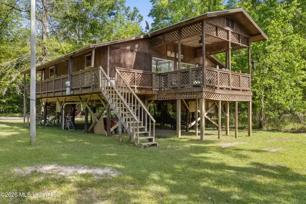 24748 Davis Dead River Circle, Lucedale, MS 39452