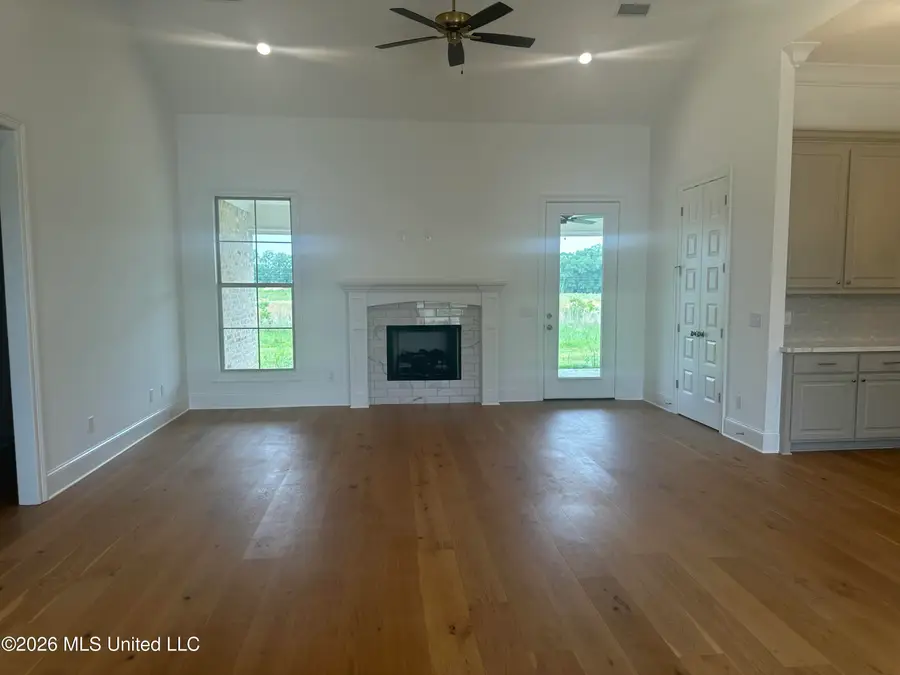 465 Aurora Circle, Canton, MS 39046 - #2