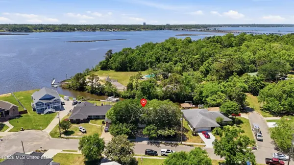 707 Holly Hills Drive, Biloxi, MS 39532