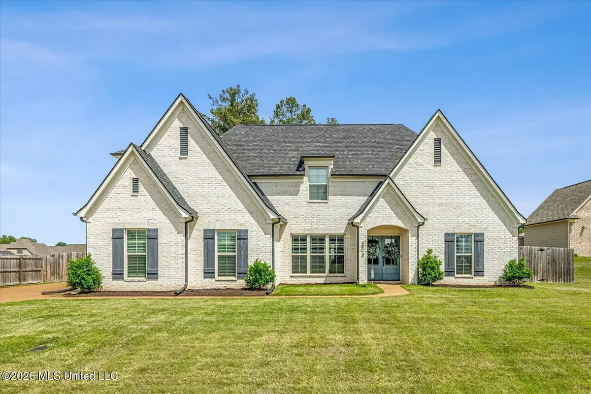 3974 Summer Pointe Drive, Olive Branch, MS 38654 - #1