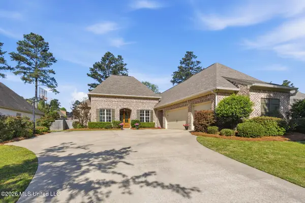 124 Grayhawk Drive, Madison, MS 39110