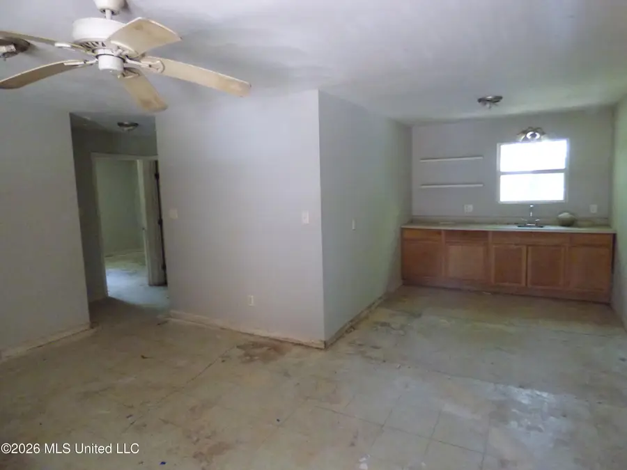 321 Saint Augustine, McComb, MS 39648 - #3