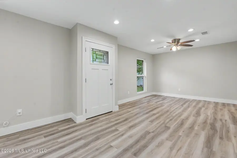 108 Vicksburg Place, Ocean Springs, MS 39564 - #3