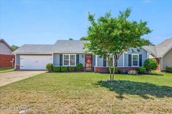 4511 Shadow Hollow Drive, Horn Lake, MS 38637