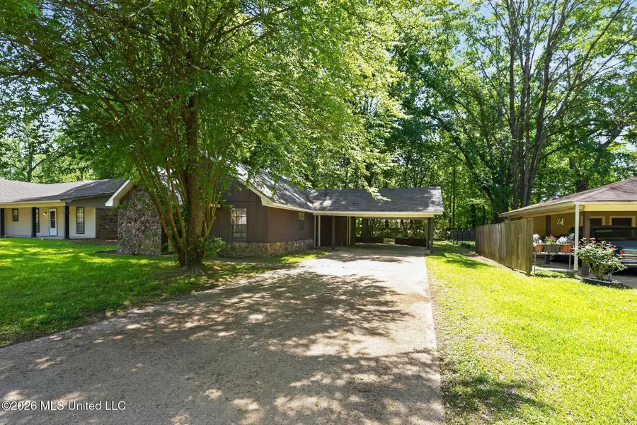 4827 Cottonwood Lane, Jackson, MS 39212 - #3