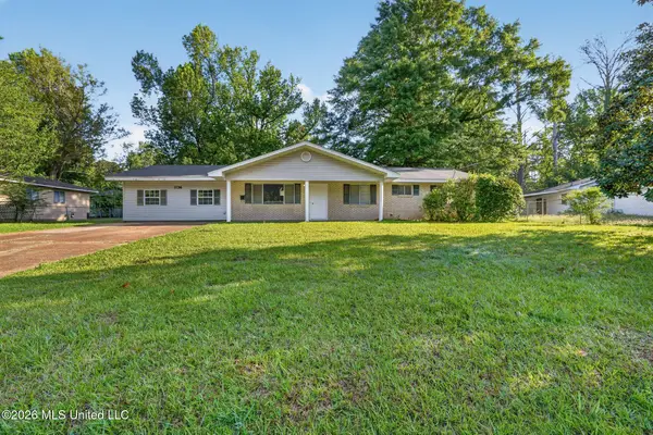 1136 Woodville Drive, Jackson, MS 39212