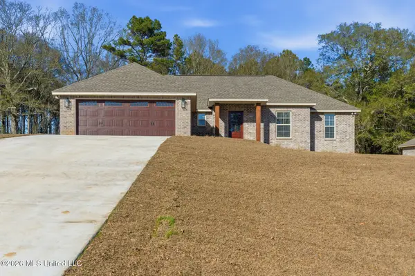 76 Meadow Breeze Road, Sumrall, MS 39482