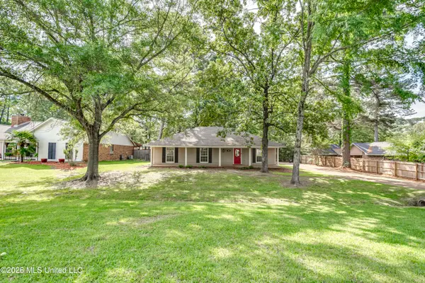 502 Pelahatchie Shore Drive, Brandon, MS 39047