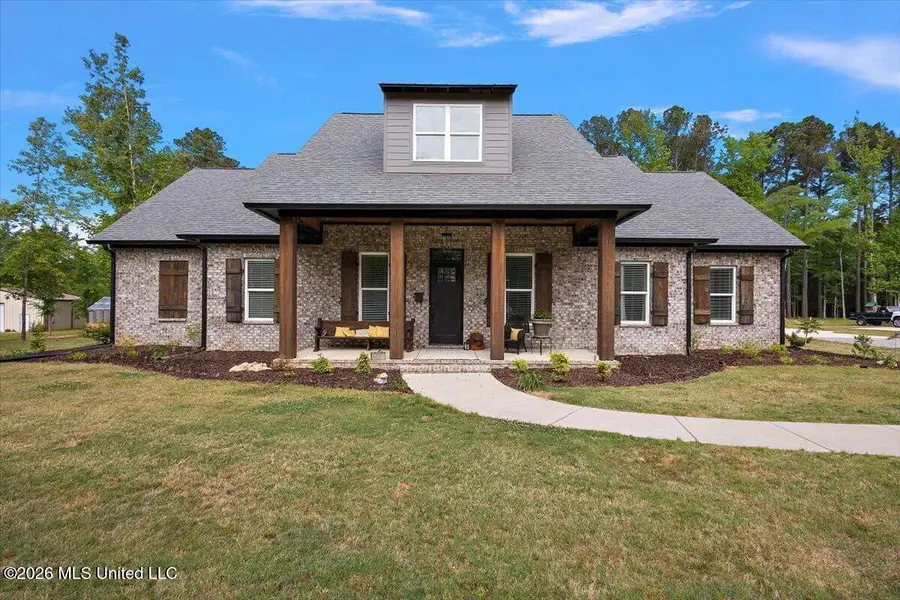 118 Cedar Ridge Drive, Canton, MS 39046 - #2