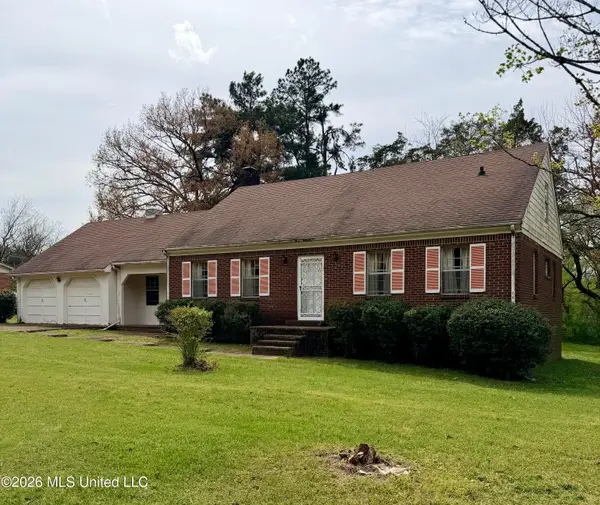 136 Weaver Drive, Holly Springs, MS 38635
