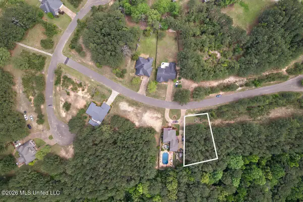 Clubview Drive, Carthage, MS 39051