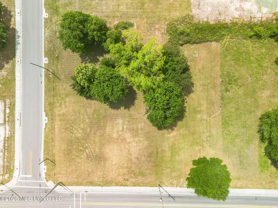 239 Howard Avenue, Biloxi, MS 39530 - #2