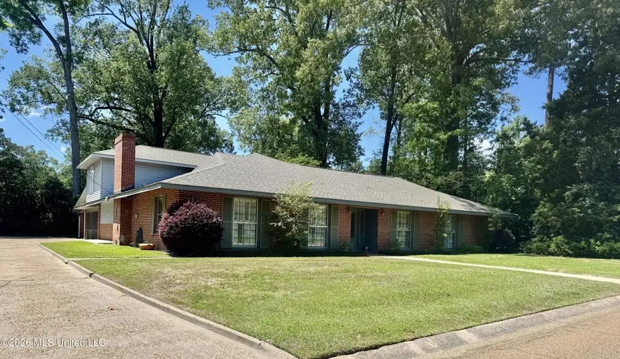 35 Oakhurst Drive, Natchez, MS 39120 - #2