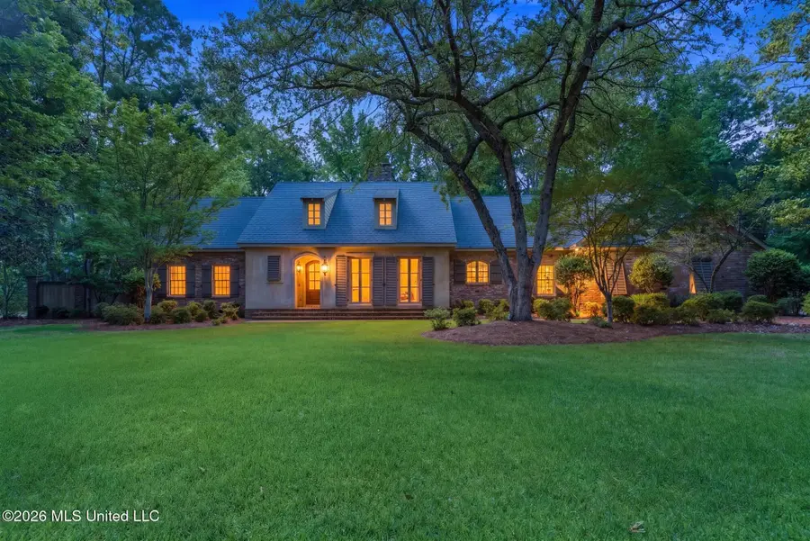 112 Heatherwood Drive, Hattiesburg, MS 39402 - #2