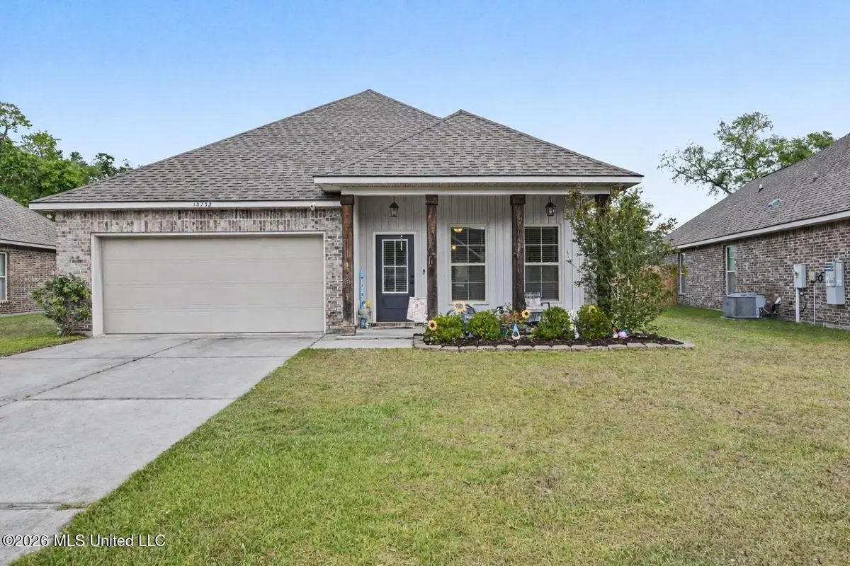 13232 W Jackson Lee Drive, Ocean Springs, MS 39564 - #1
