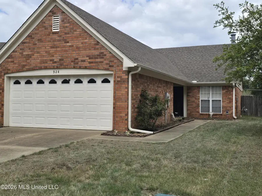 924 Remington Cove, Southaven, MS 38671 - #2