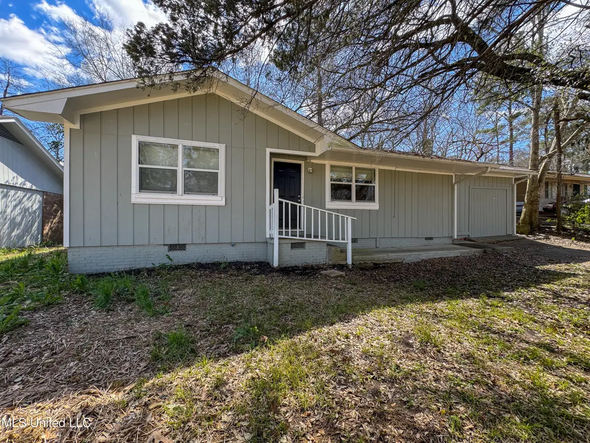 351 Lawrence Road, Jackson, MS 39206 - #1