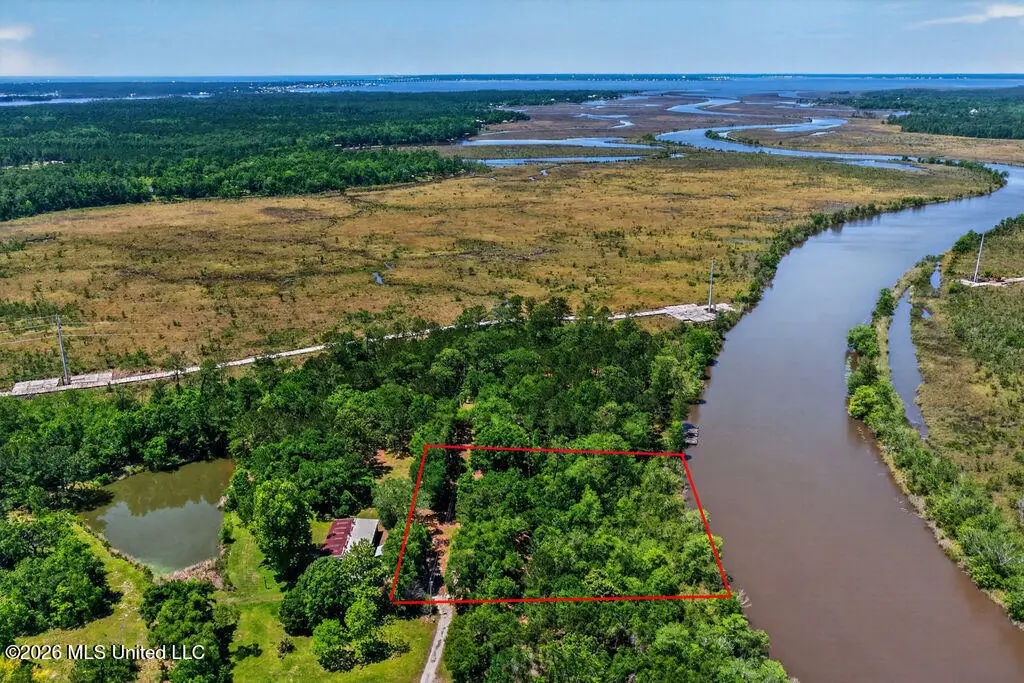 Menge Avenue, Pass Christian, MS 39571 - #1