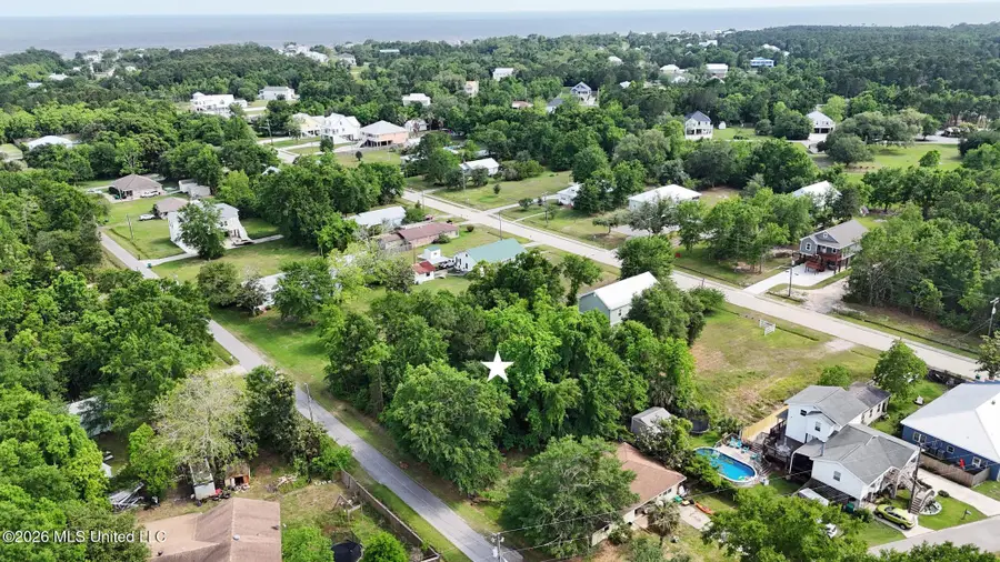423 Water Street, Waveland, MS 39576 - #3