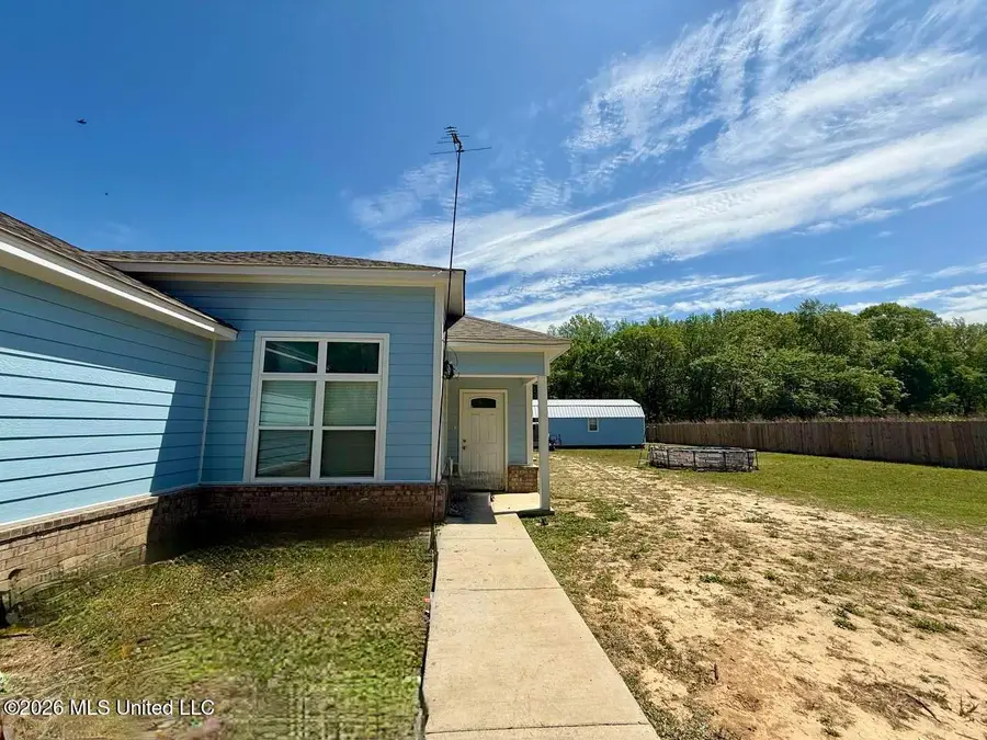 1748 Victoria Road, Byhalia, MS 38611 - #2