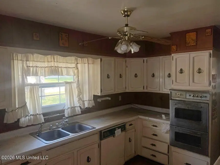 216 Hills Of The Valley, Vicksburg, MS 39183 - #2
