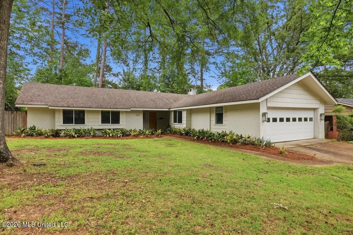 163 Chippewa Circle, Jackson, MS 39211 - #1