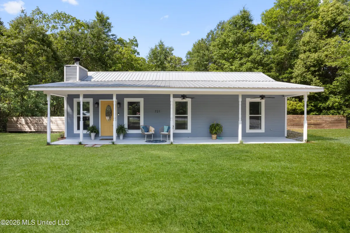 721 Nicholson Avenue, Waveland, MS 39576 - #1