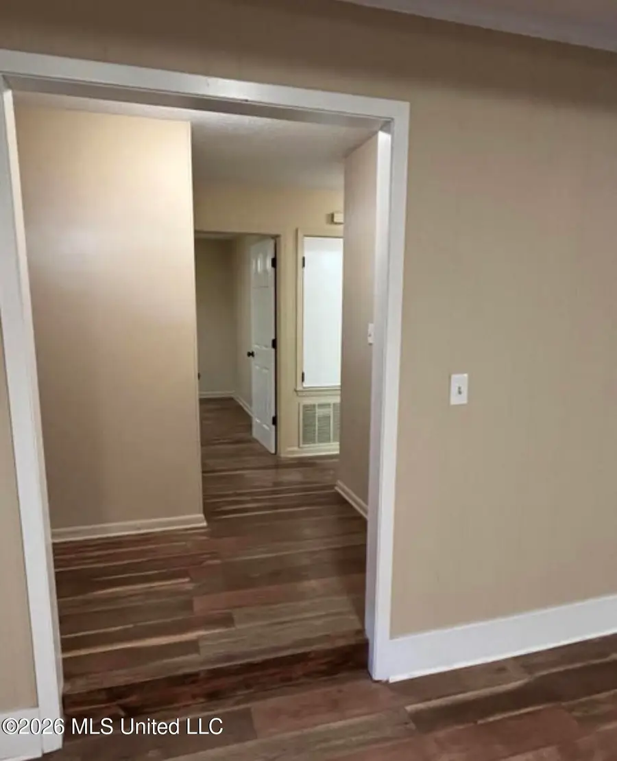 2336 Castle Hill Drive, Jackson, MS 39204 - #2