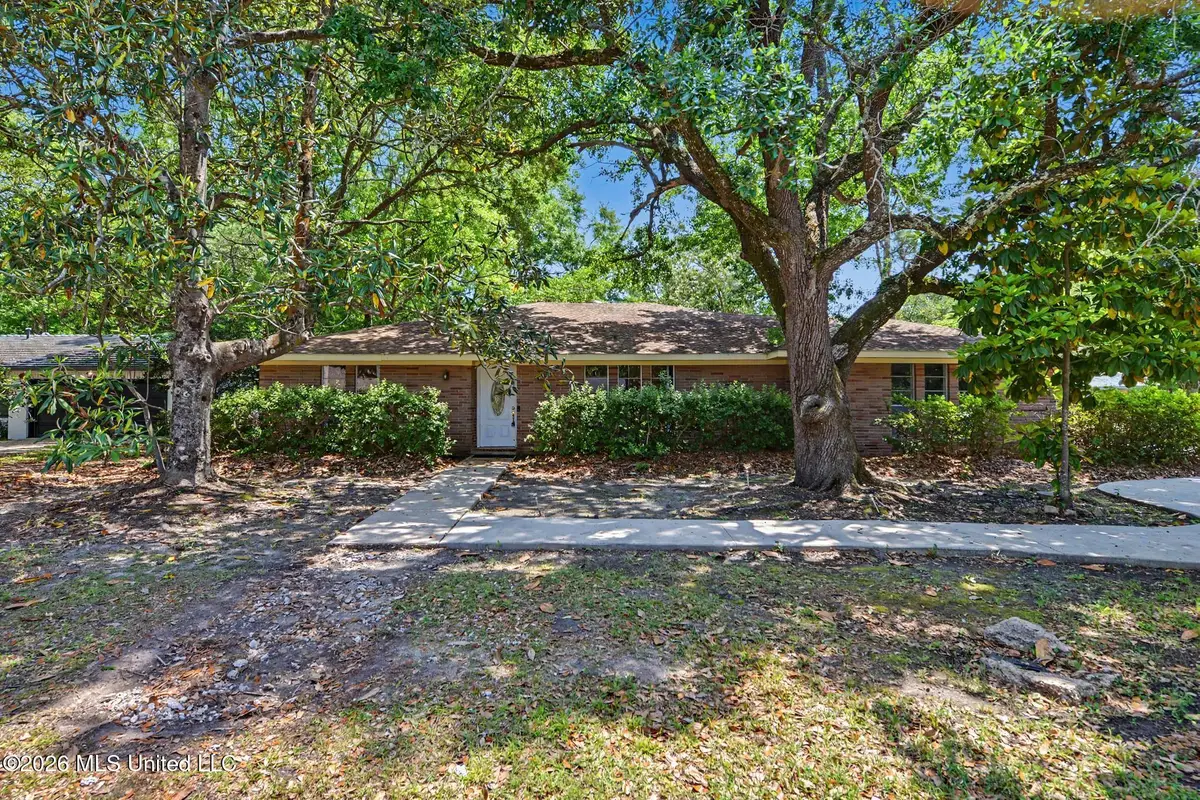 831 Graveline Road, Gautier, MS 39553 - #1